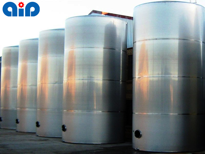 مخازن ذخیره سازی نفت صنعتی و روغن صنعتی